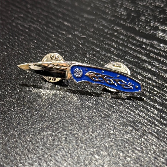 Harley-Davidson Vintage Collectable Blue Flame Knife Pin - Picture 1 of 4
